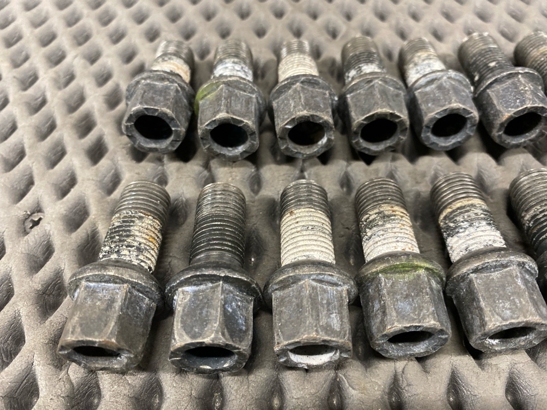 Комплект колесных болтов, 3110 рублей, Красноярск