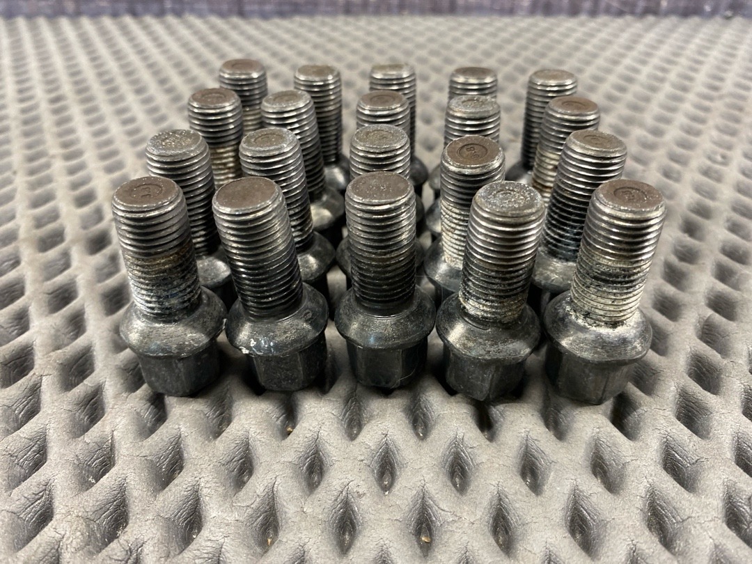 Комплект колесных болтов, 3110 рублей, Красноярск