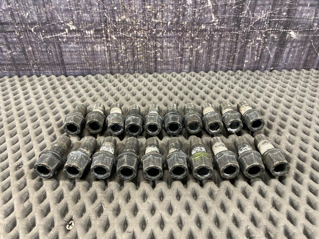 Комплект колесных болтов, 3110 рублей, Красноярск