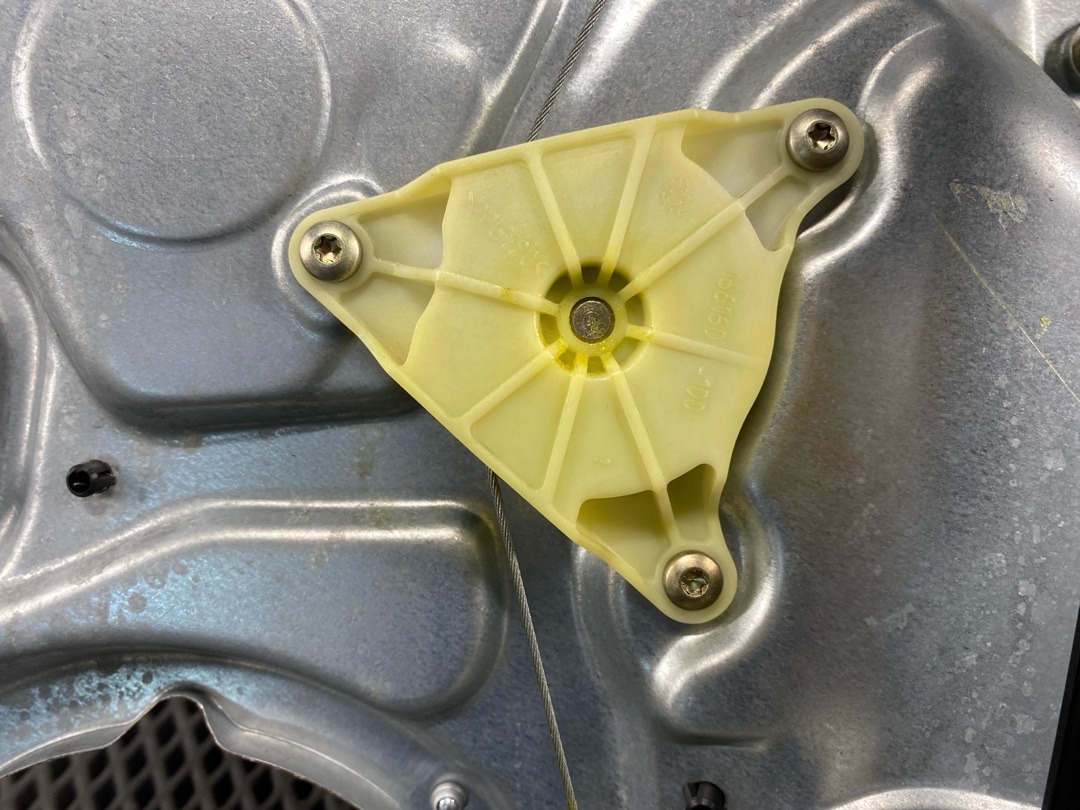 Стеклоподъемник, 2960 рублей, Красноярск