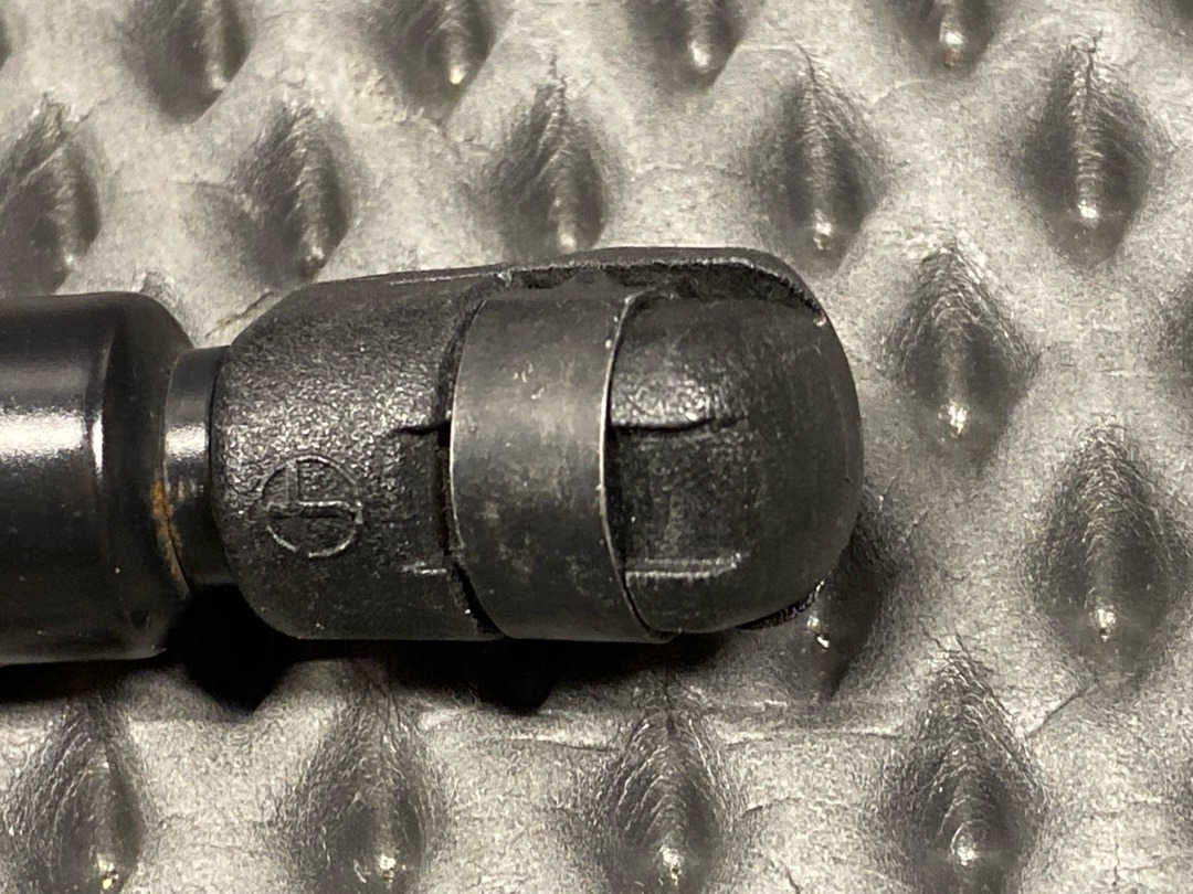 Амортизатор багажника, 920 рублей, Красноярск