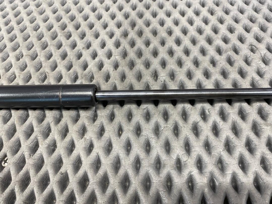 Амортизатор багажника, 920 рублей, Красноярск