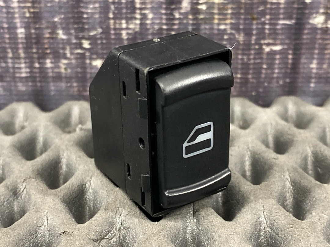 Кнопка стеклоподъемника, 510 рублей, Красноярск