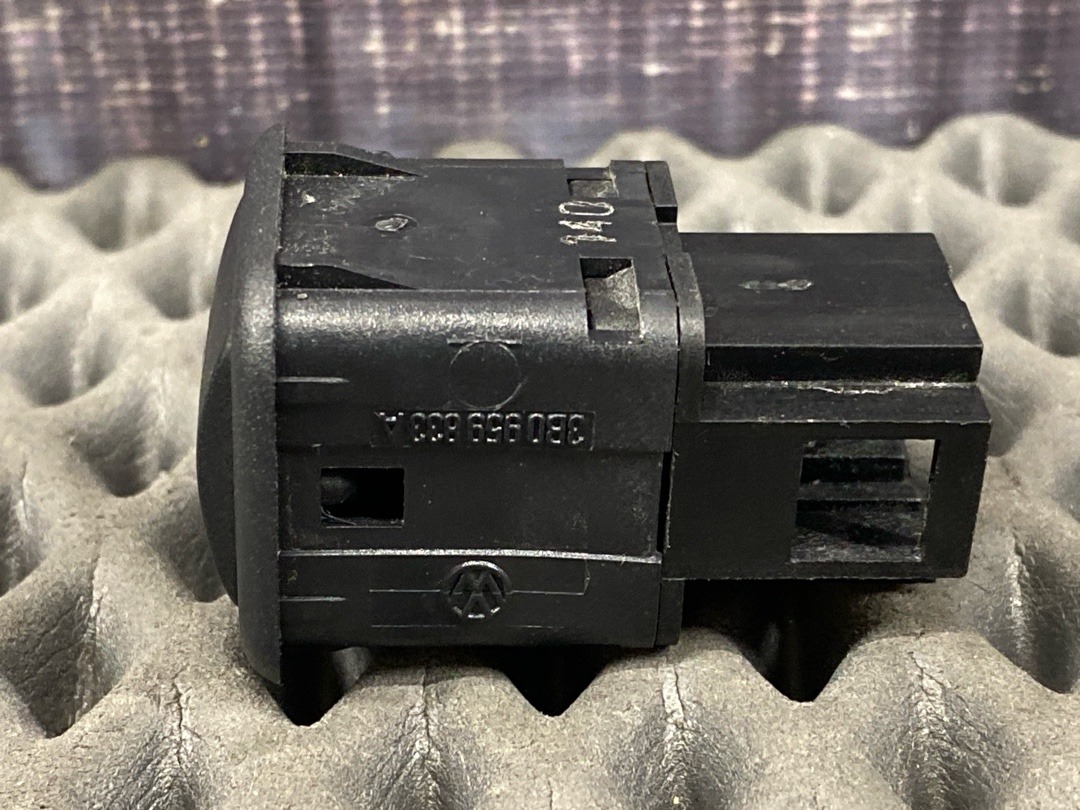 Кнопка лючка бензобака, 720 рублей, Красноярск