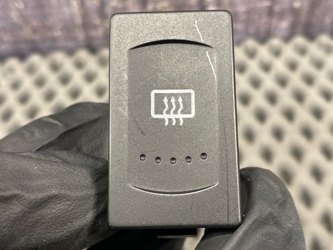 Кнопка салона, 860 рублей, Красноярск