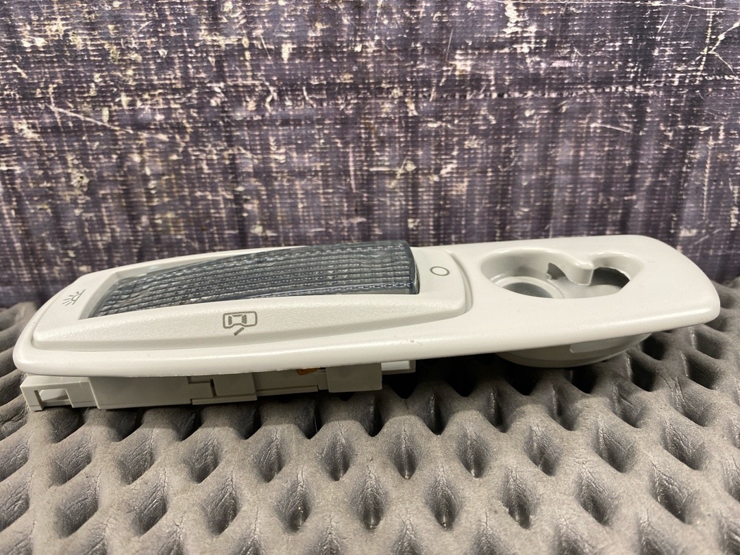 Плафон салона, 1360 рублей, Красноярск