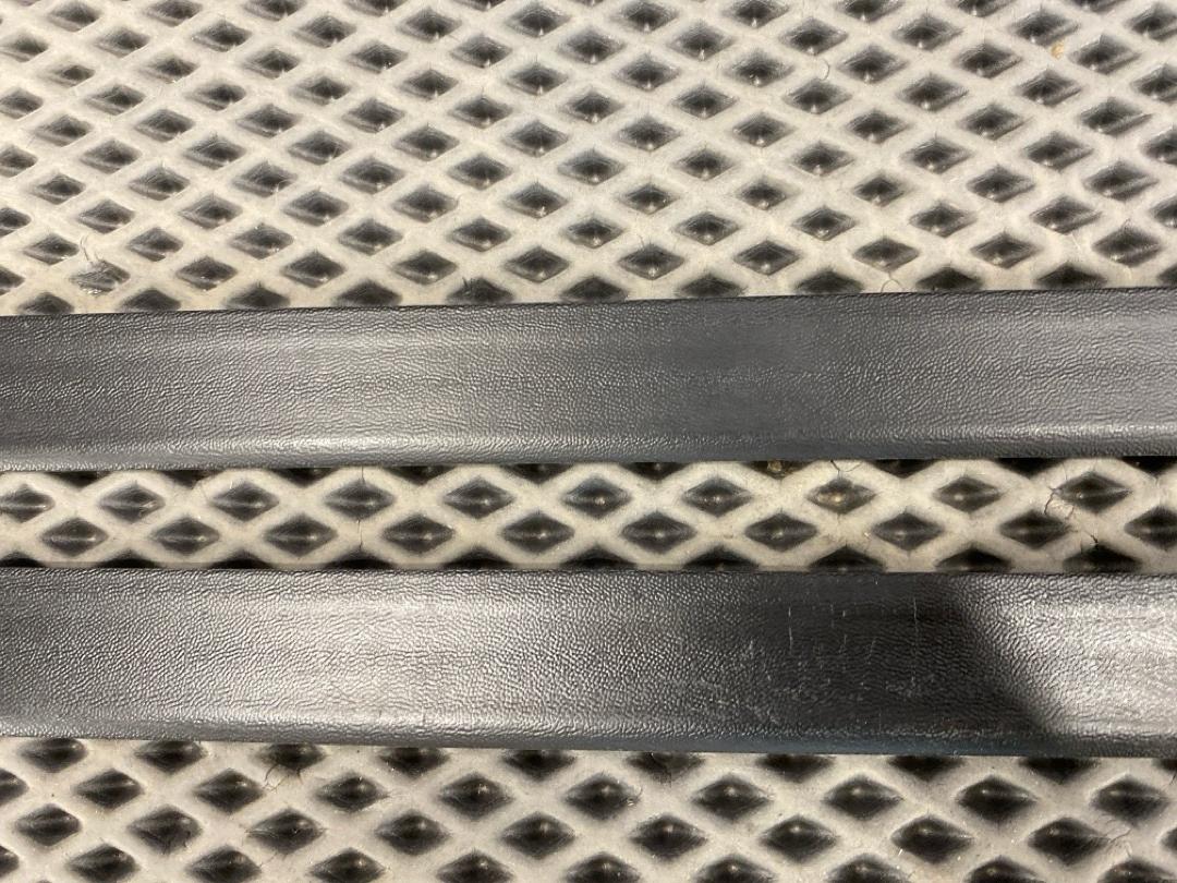 Комплект накладок на порог, 2880 рублей, Красноярск