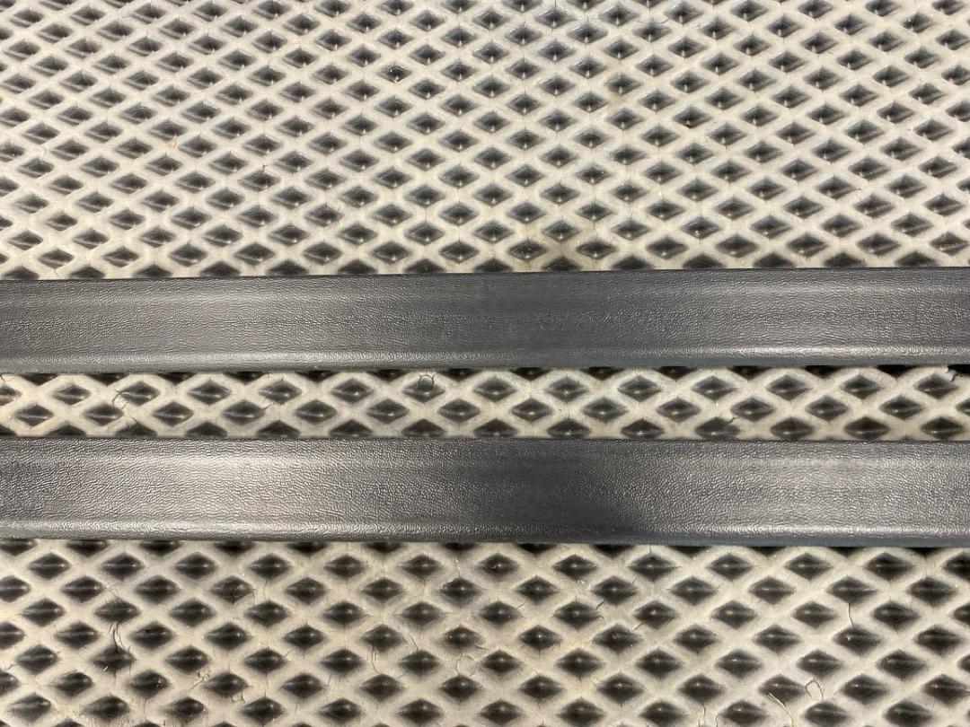 Комплект накладок на порог, 2880 рублей, Красноярск