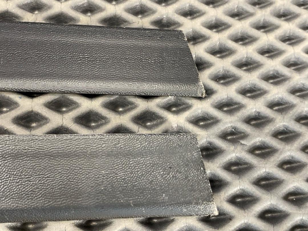 Комплект накладок на порог, 2880 рублей, Красноярск