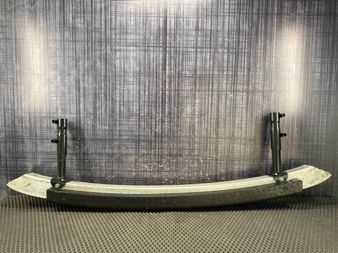 Усилитель бампера, 2710 рублей, Красноярск