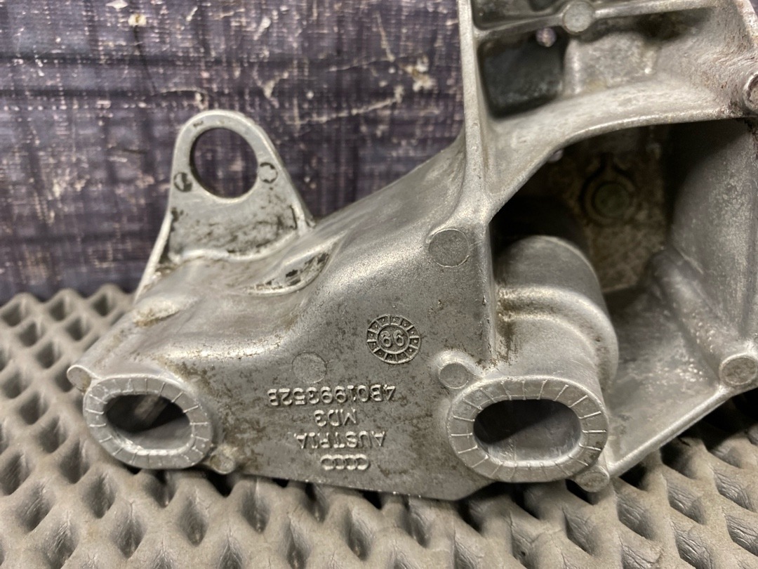 Кронштейн двигателя, 2340 рублей, Красноярск