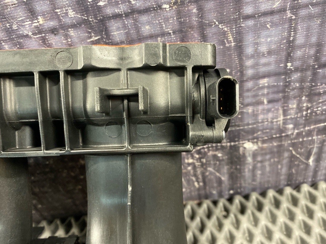 Коллектор впускной, 9030 рублей, Красноярск