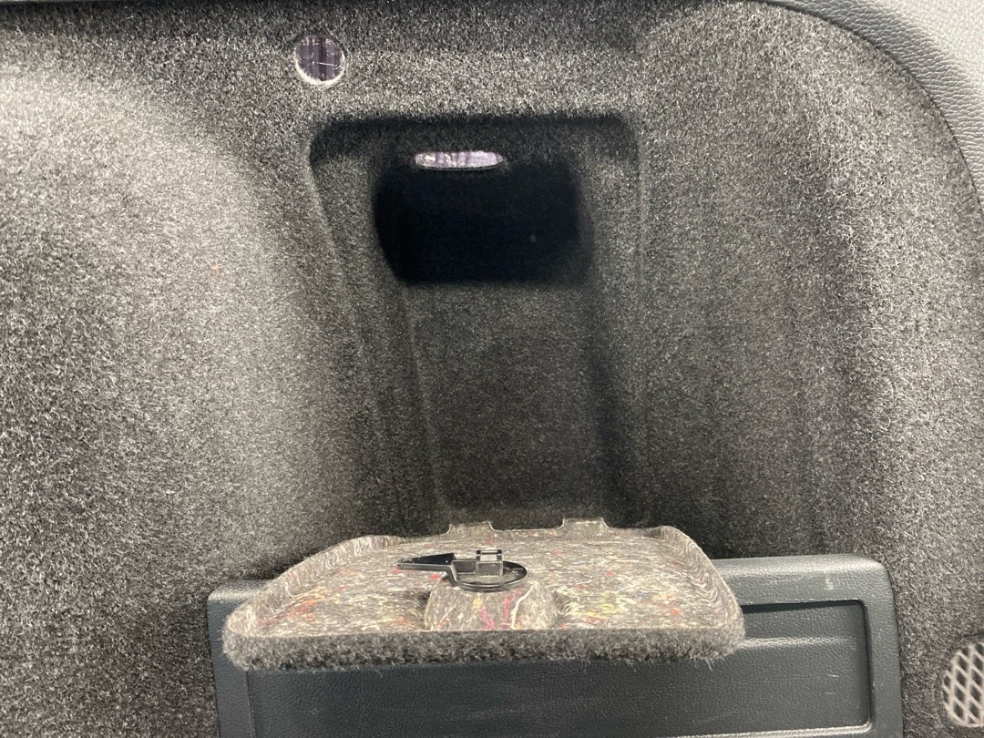 Обшивка багажника, 1920 рублей, Красноярск