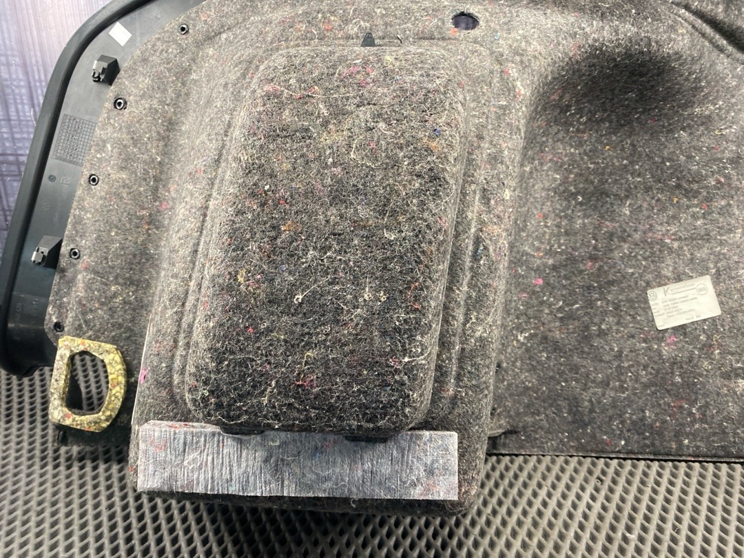 Обшивка багажника, 1920 рублей, Красноярск