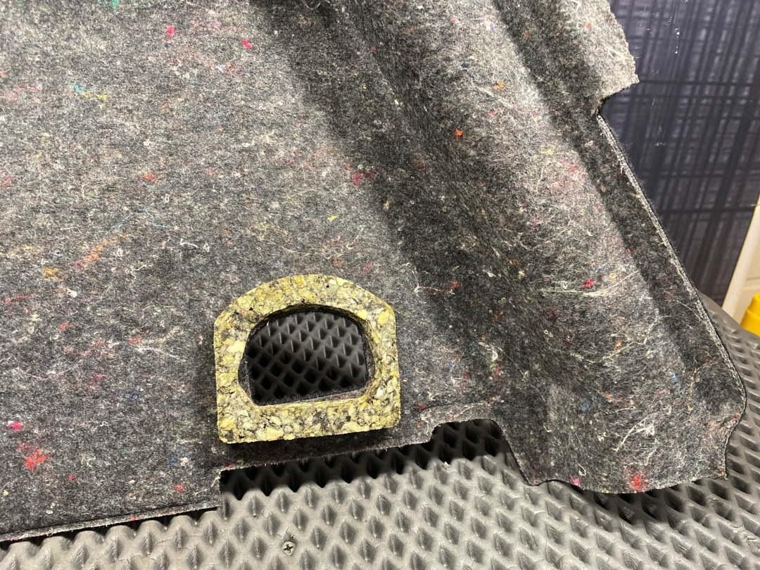 Обшивка багажника, 1920 рублей, Красноярск