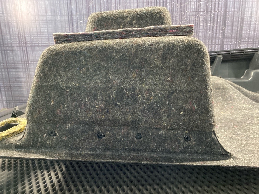 Обшивка багажника, 1920 рублей, Красноярск