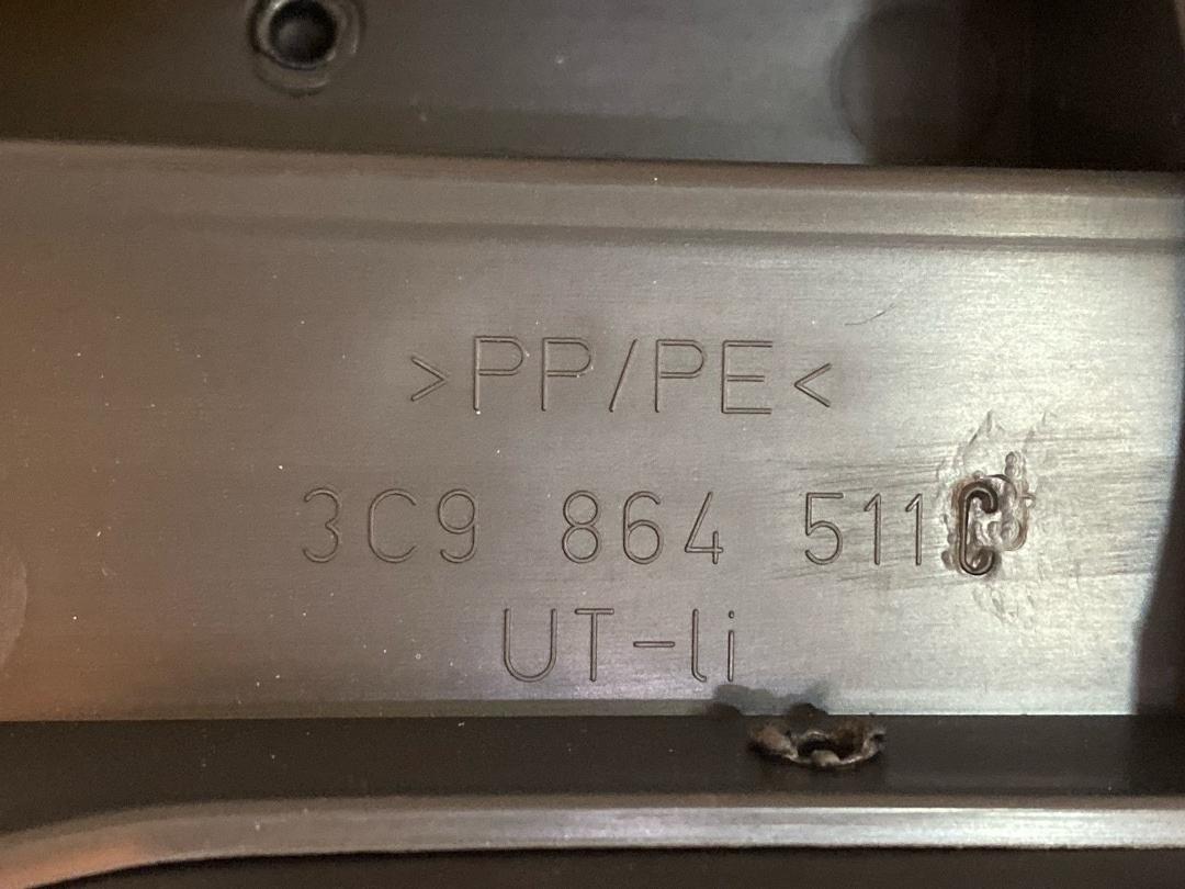 Пластик багажника, 740 рублей, Красноярск