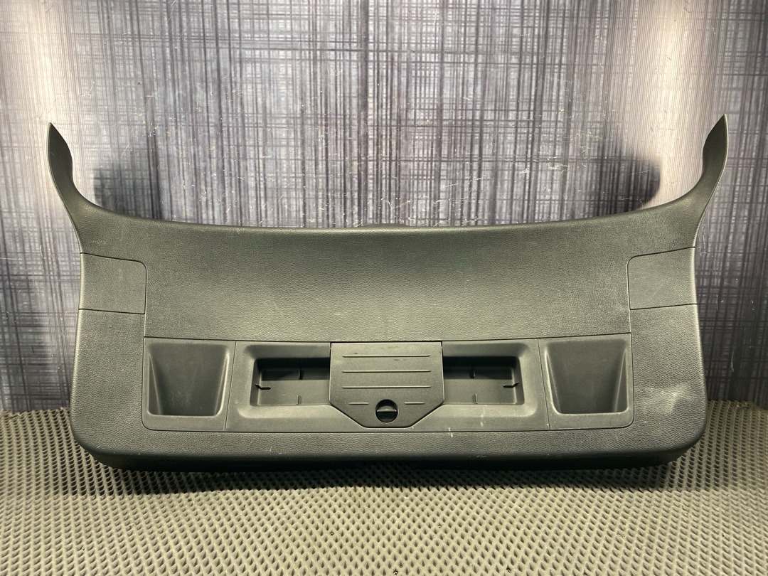 Обшивка крышки багажника, 1680 рублей, Красноярск