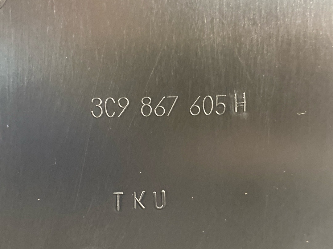 Обшивка крышки багажника, 1680 рублей, Красноярск