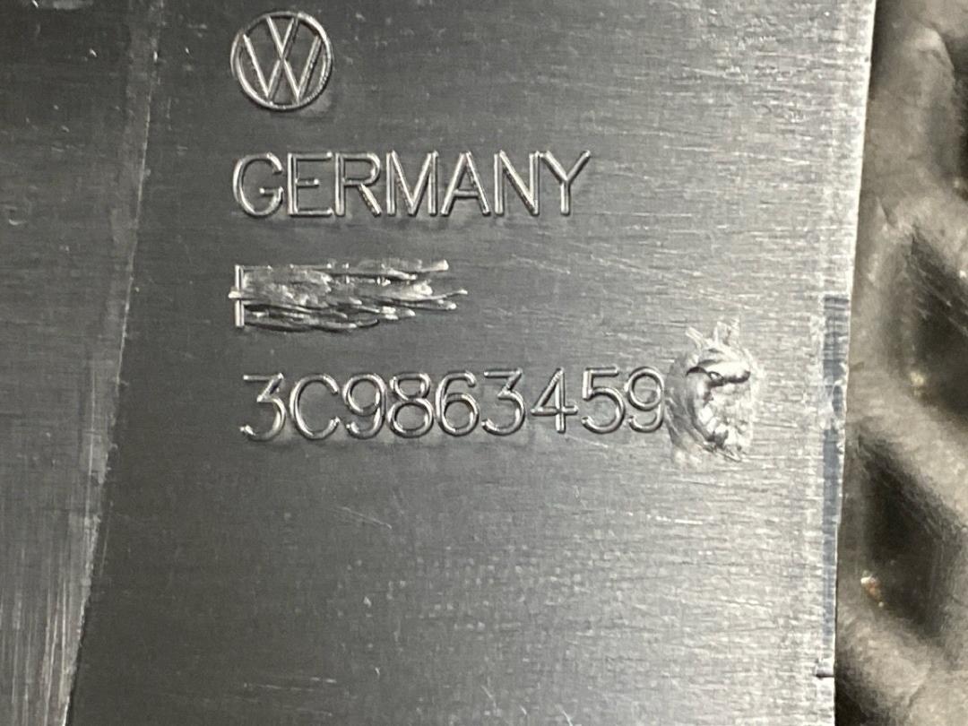 Пластик багажника, 1980 рублей, Красноярск