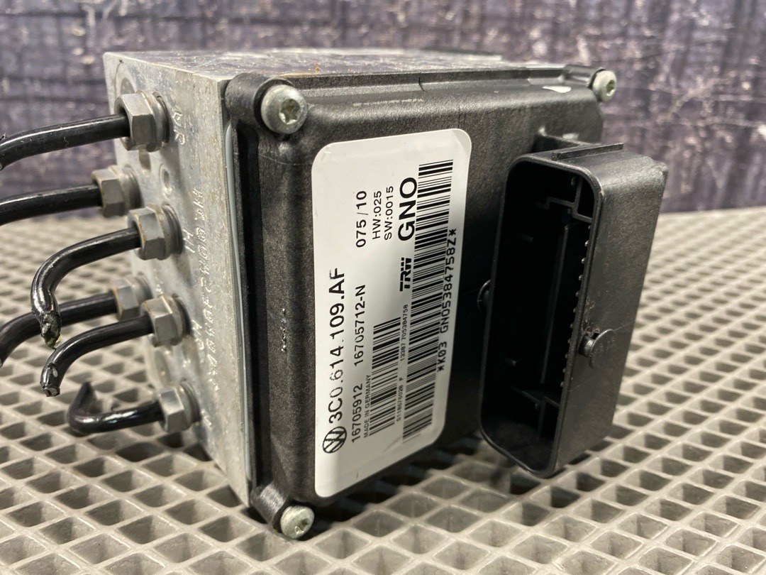 Блок ABS, 8210 рублей, Красноярск