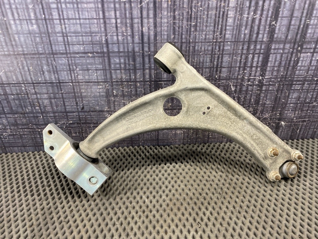 Рычаг подвески, 6440 рублей, Красноярск