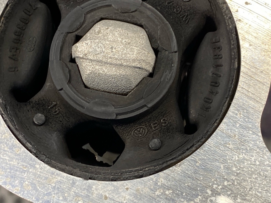 Рычаг подвески, 6440 рублей, Красноярск