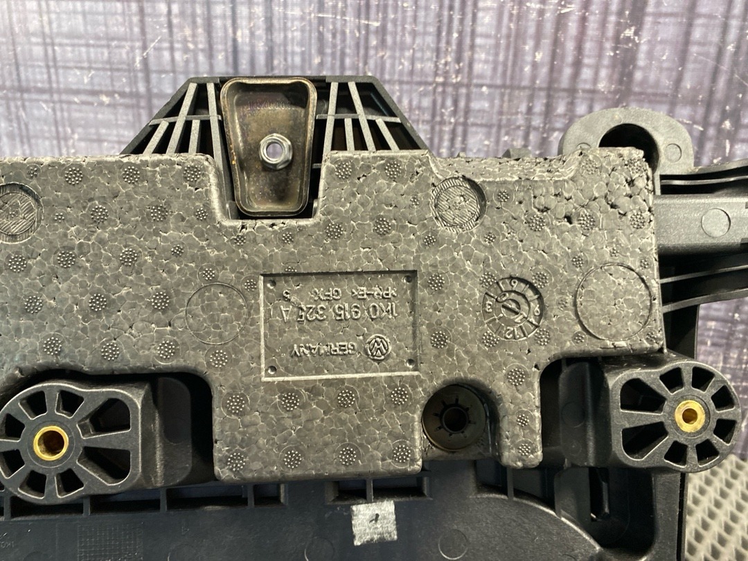 Кожух аккумулятора, 4640 рублей, Красноярск