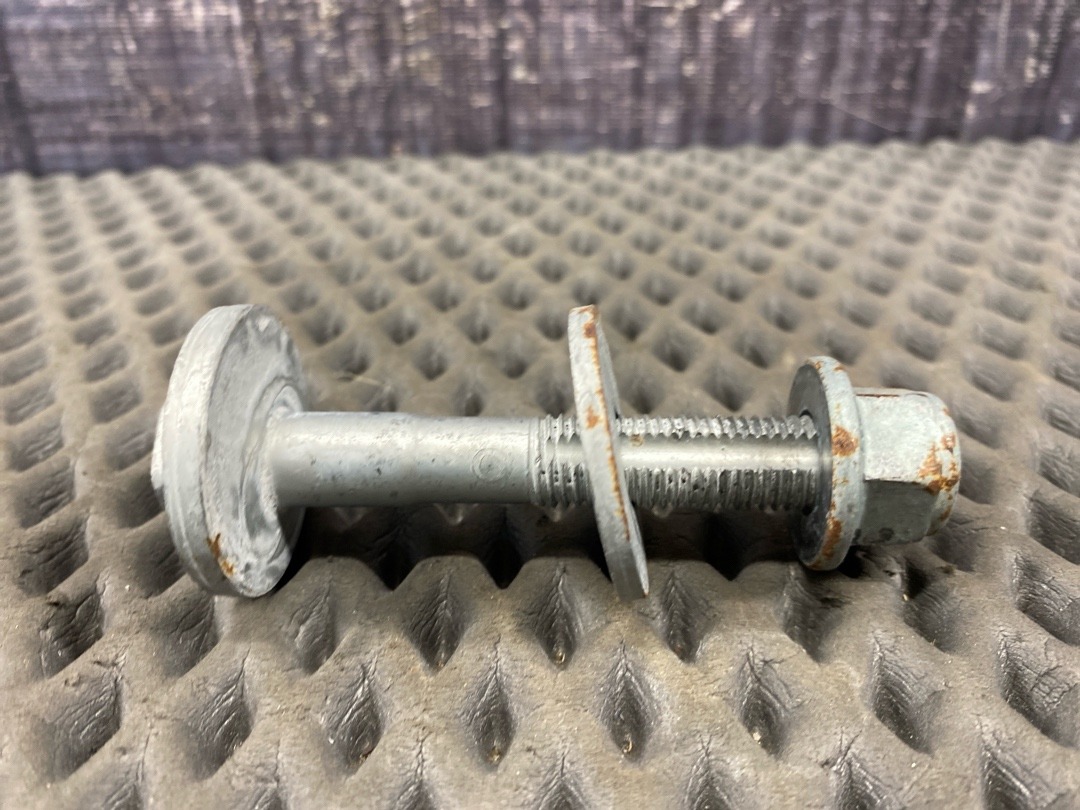 Болт развальный, 710 рублей, Красноярск