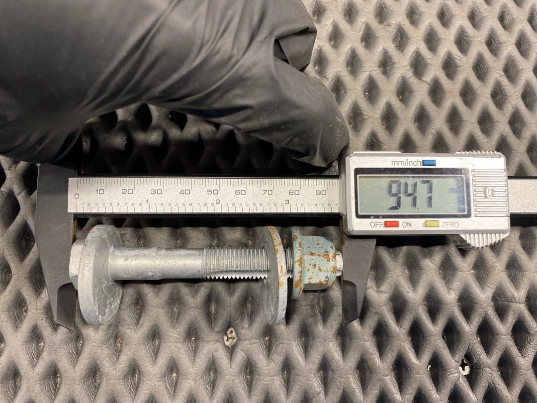 Болт развальный, 710 рублей, Красноярск