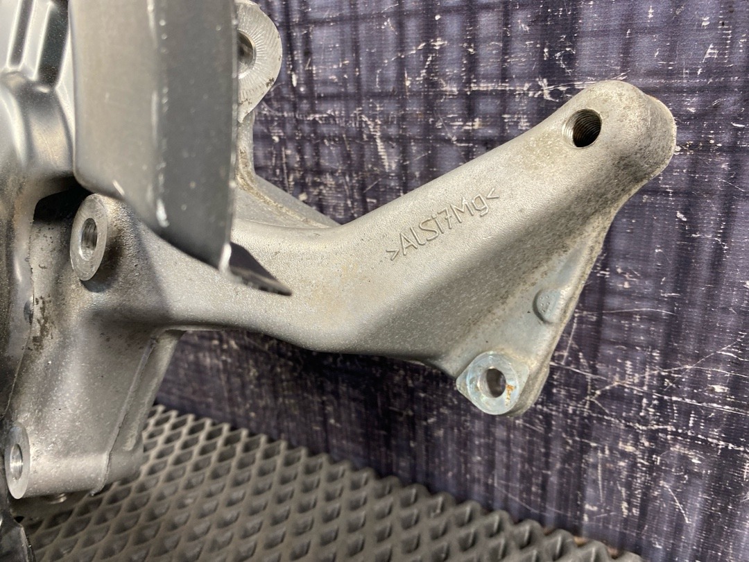 Поворотный кулак, 3430 рублей, Красноярск