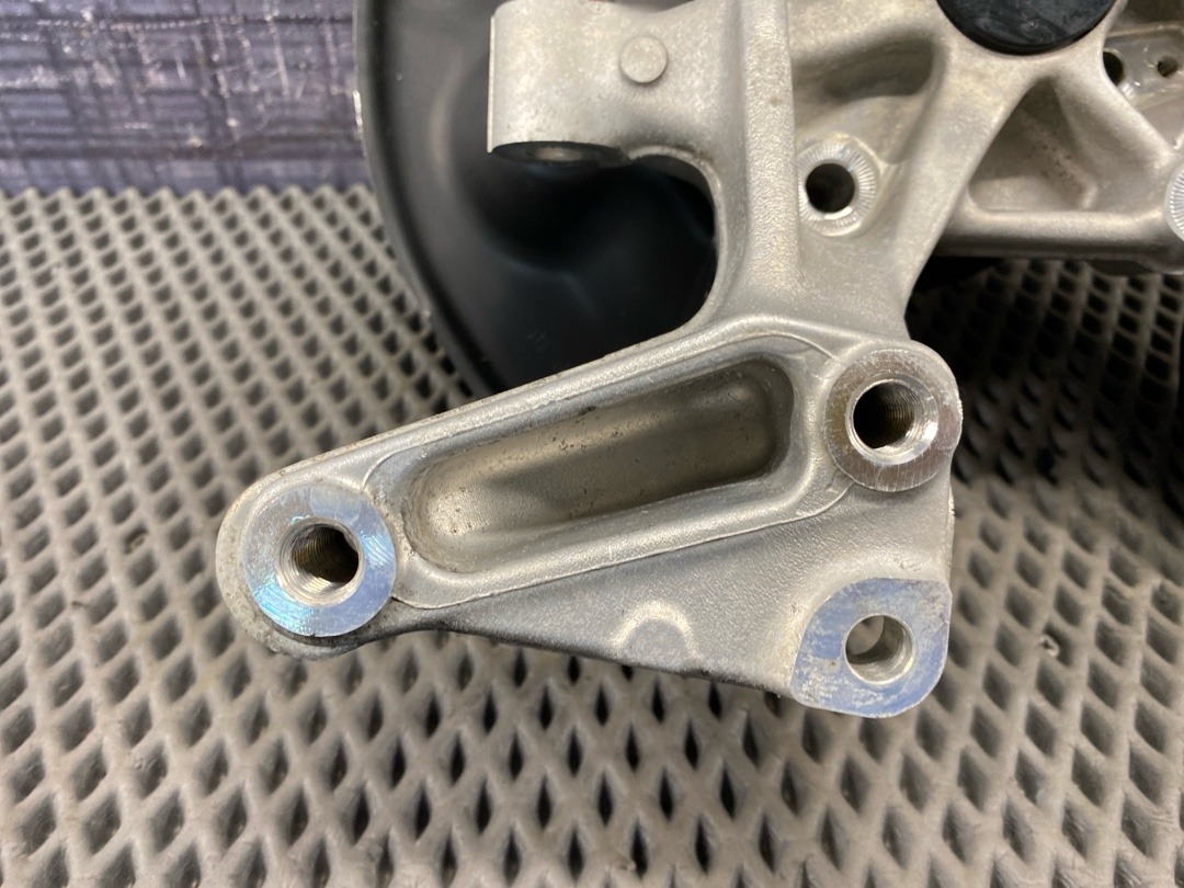 Поворотный кулак, 3430 рублей, Красноярск