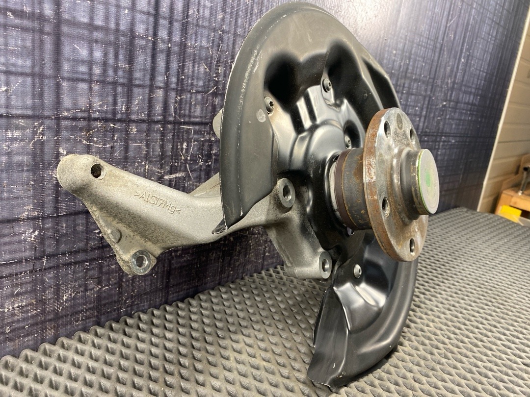 Поворотный кулак, 3430 рублей, Красноярск