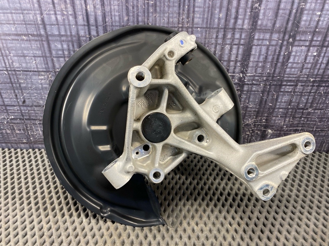 Поворотный кулак, 3430 рублей, Красноярск