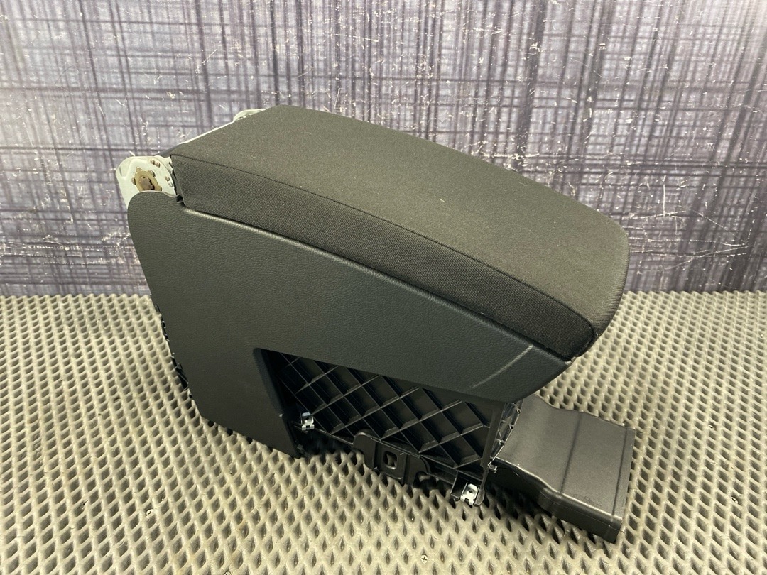 Подлокотник, 3780 рублей, Красноярск