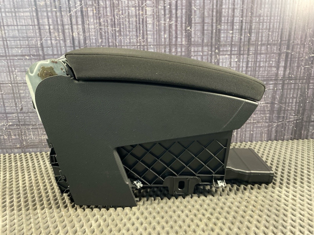 Подлокотник, 3780 рублей, Красноярск