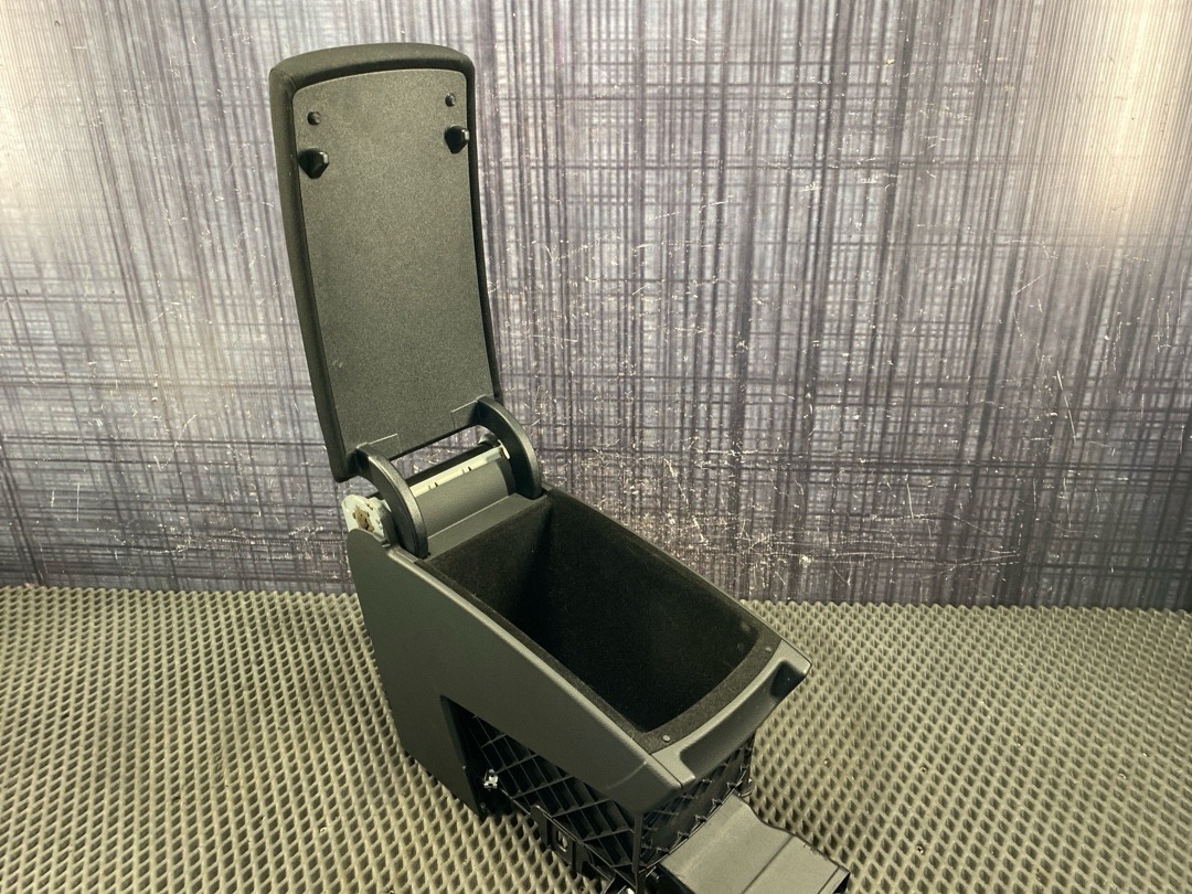 Подлокотник, 3780 рублей, Красноярск