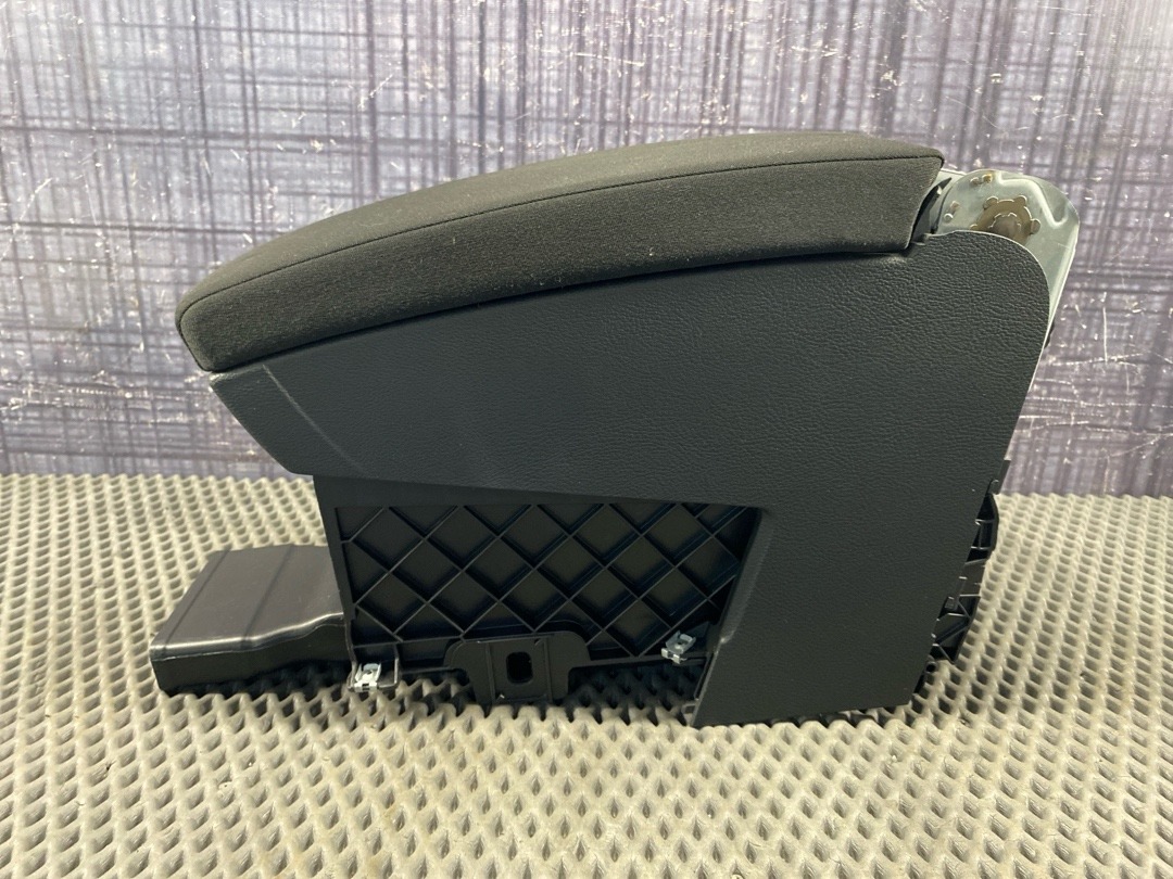 Подлокотник, 3780 рублей, Красноярск