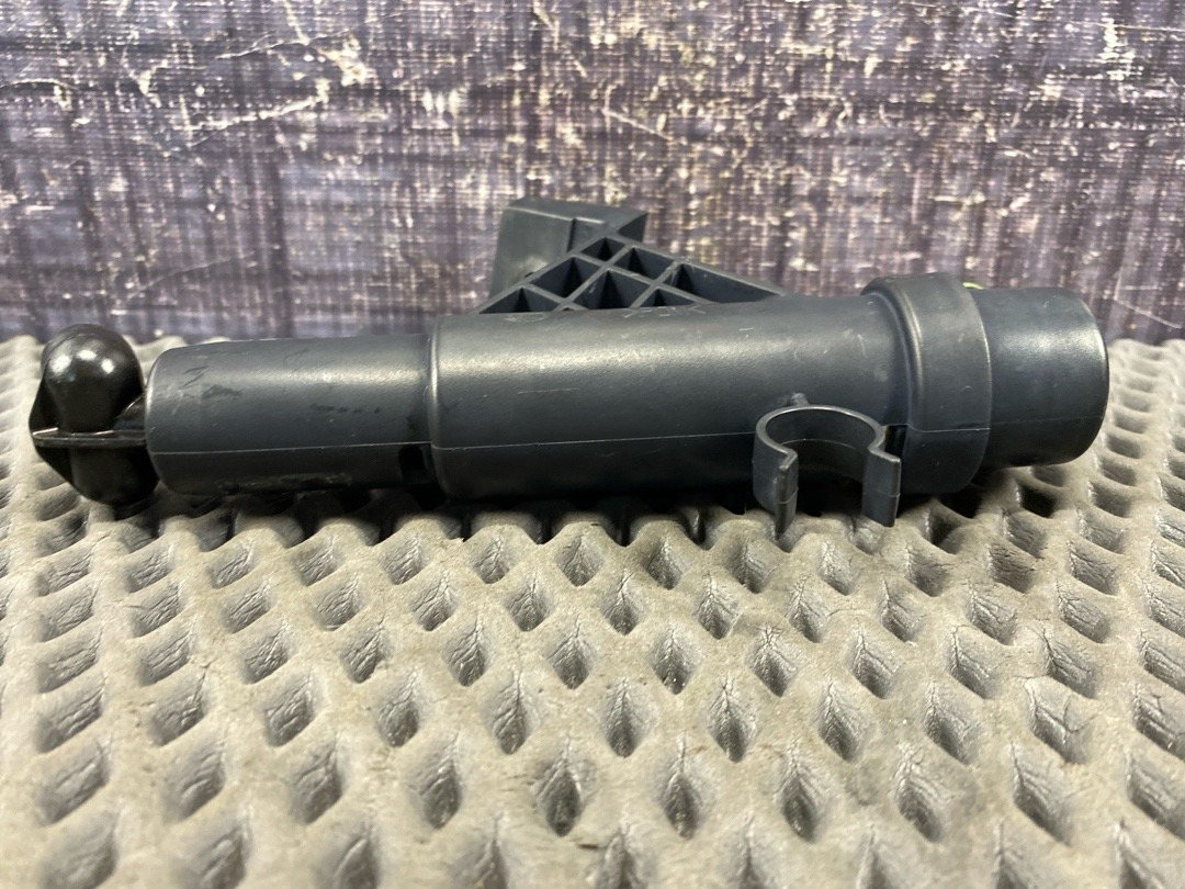 Форсунка омывателя фар, 1734 рублей, Красноярск