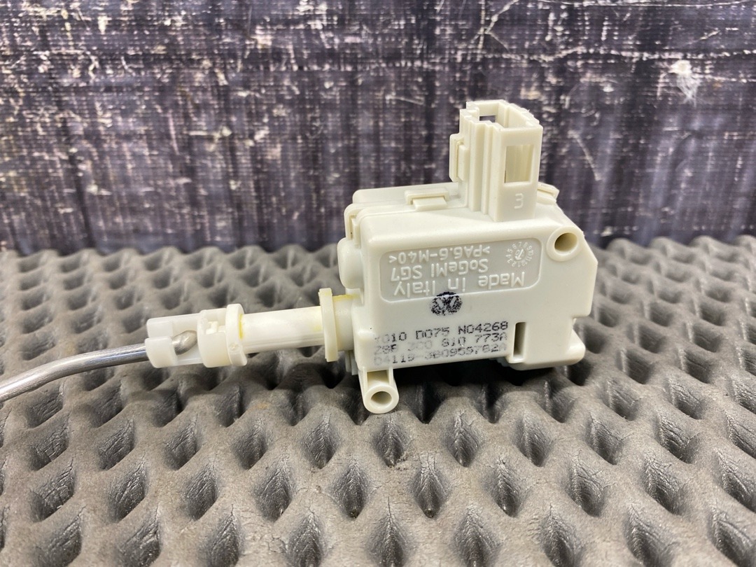 Замок лючка бензобака, 1420 рублей, Красноярск