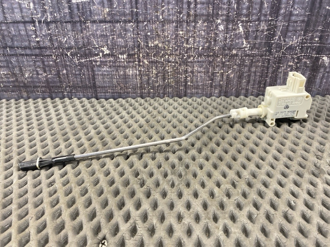 Замок лючка бензобака, 1420 рублей, Красноярск