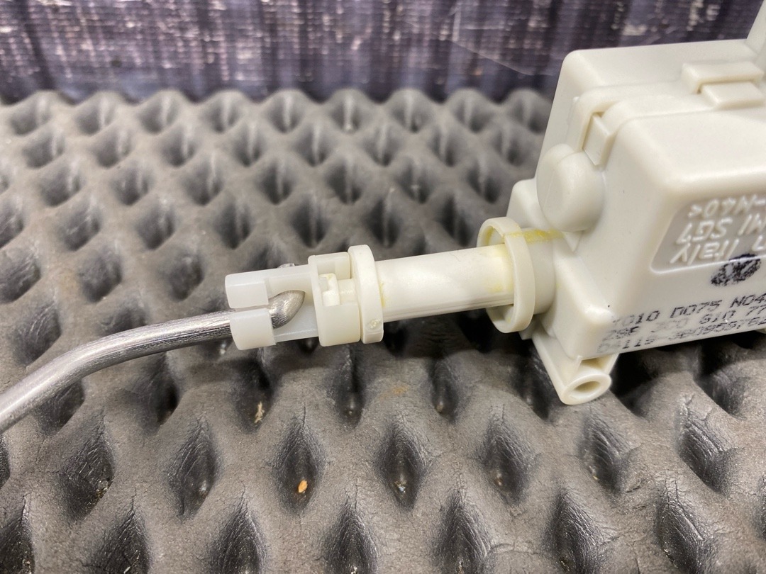 Замок лючка бензобака, 1420 рублей, Красноярск