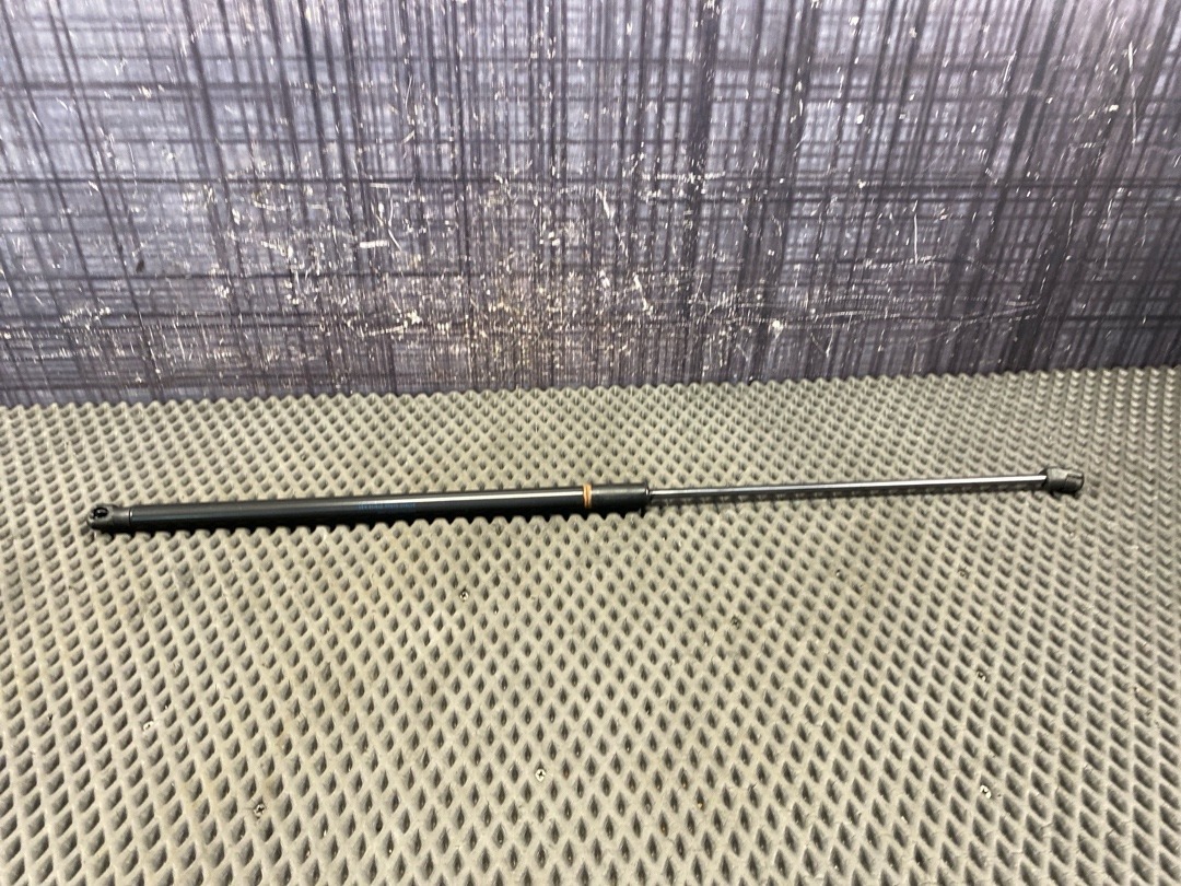 Амортизатор капота, 1210 рублей, Красноярск