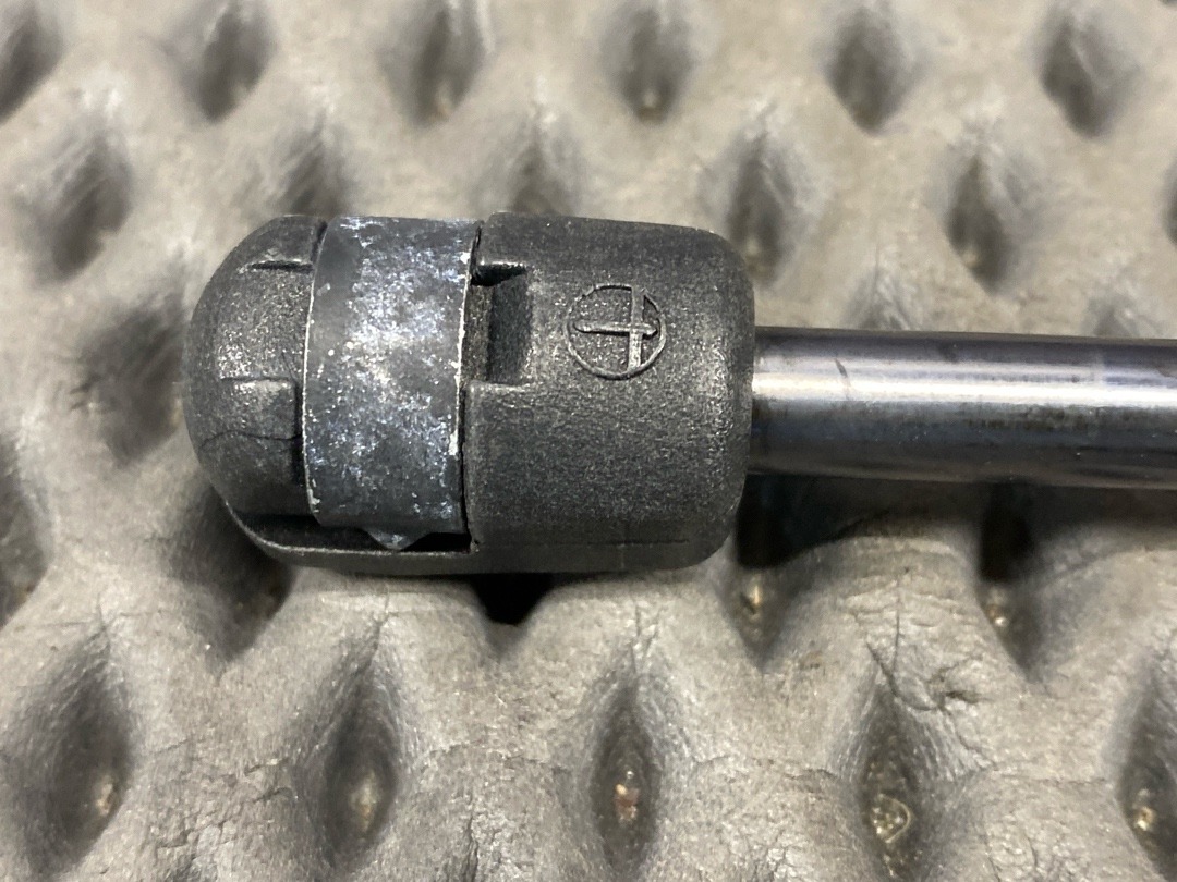 Амортизатор багажника, 880 рублей, Красноярск