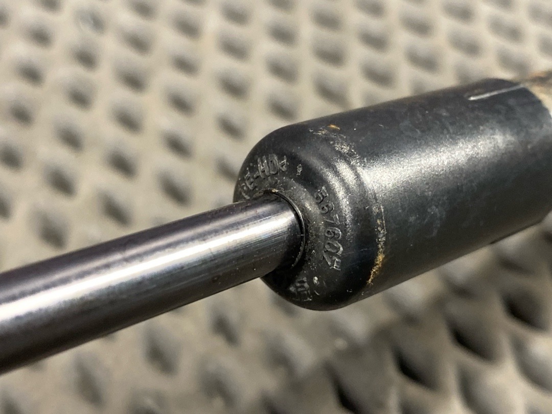 Амортизатор багажника, 880 рублей, Красноярск