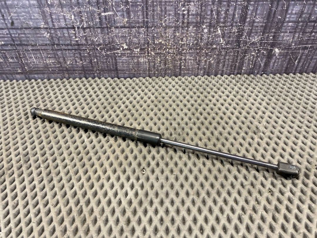 Амортизатор багажника, 880 рублей, Красноярск