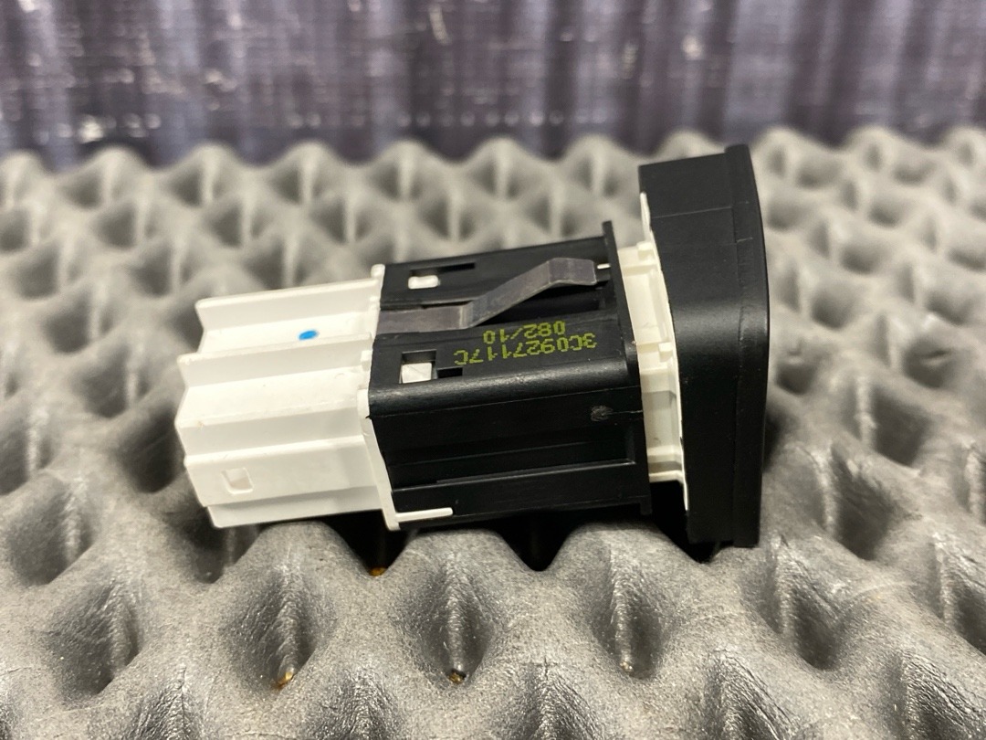 Кнопка ESP, 970 рублей, Красноярск