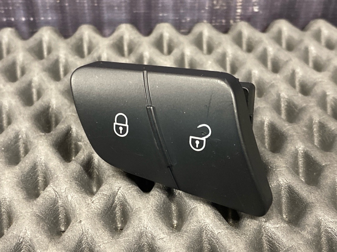 Кнопка центрального замка, 540 рублей, Красноярск