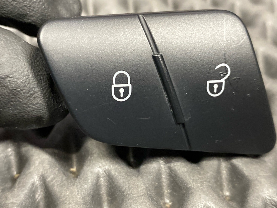 Кнопка центрального замка, 540 рублей, Красноярск