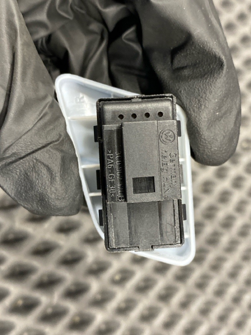 Кнопка центрального замка, 540 рублей, Красноярск